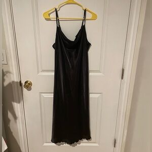 Black satin midi BEBE dress🖤